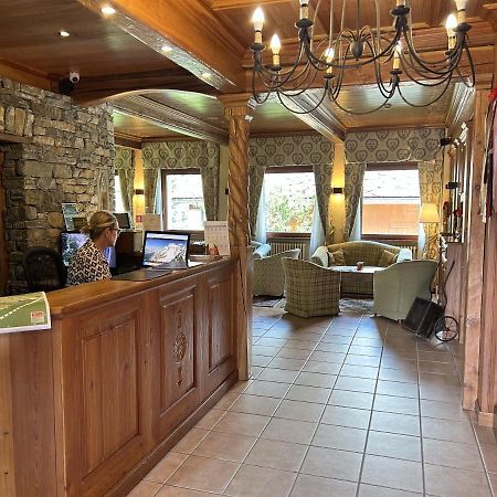 Hotel Croux Courmayeur Bagian luar foto