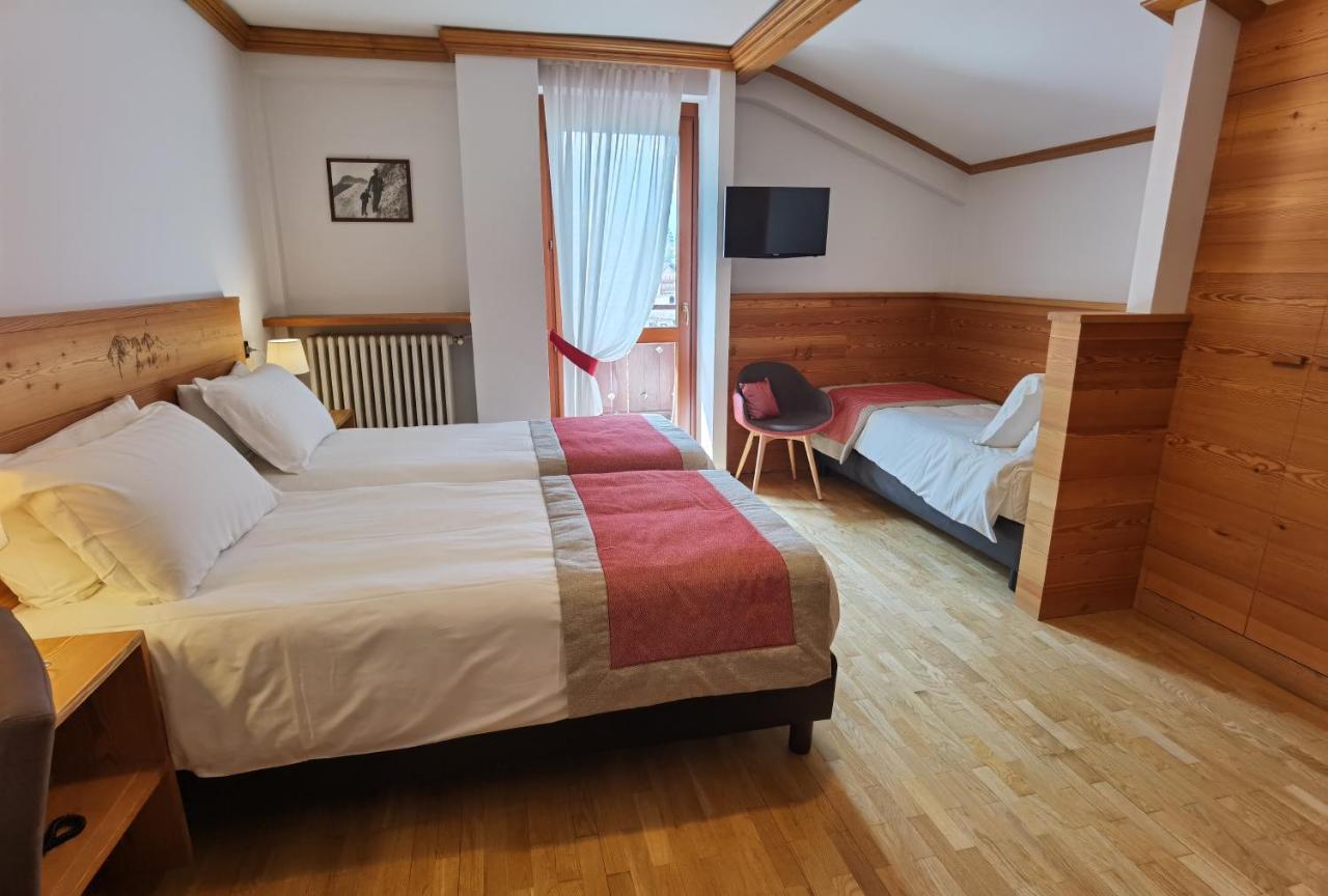 Hotel Croux Courmayeur Bagian luar foto