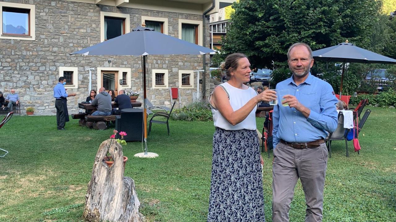 Hotel Croux Courmayeur Bagian luar foto