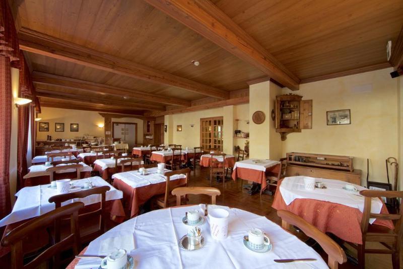 Hotel Croux Courmayeur Bagian luar foto