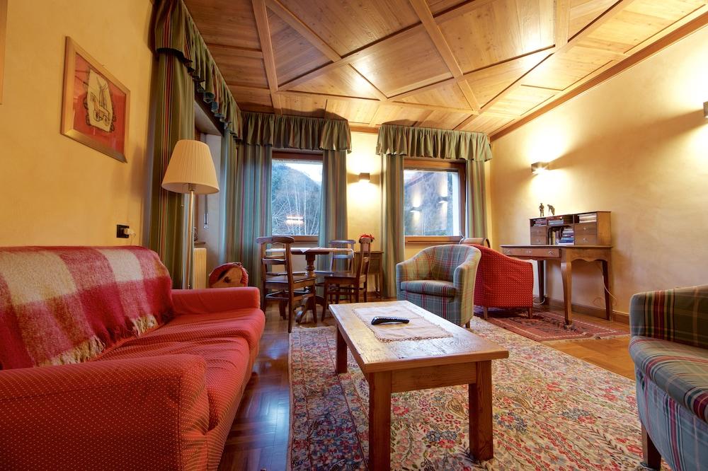 Hotel Croux Courmayeur Bagian luar foto